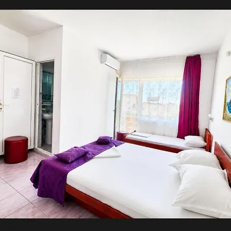 Guest house La Fery Din 3*