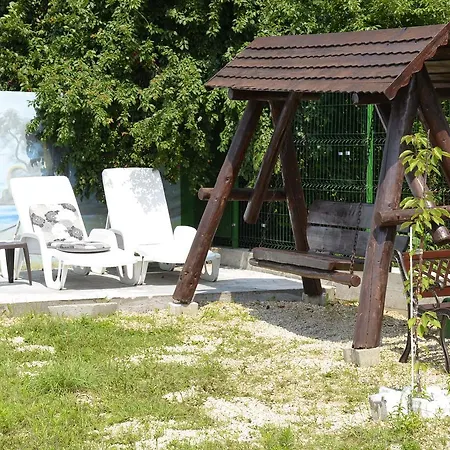 Vendégház La Fery Din 3*