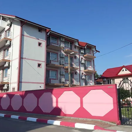 La Fery Din Πανσιόν