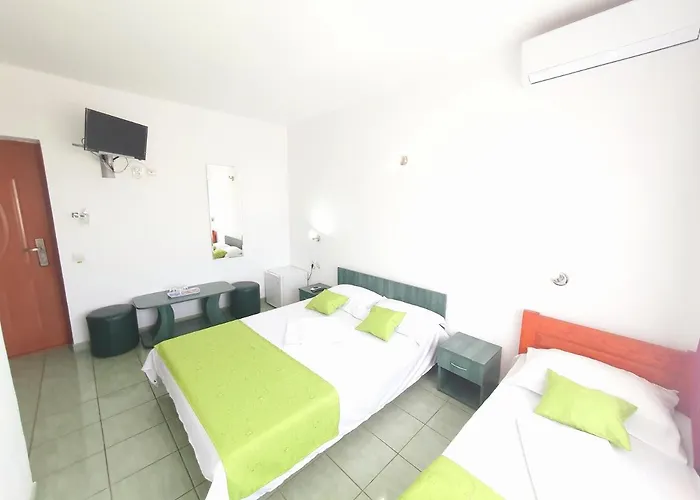 La Fery Din Konukevi Costinești