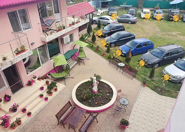 Konukevi La Fery Din 3*