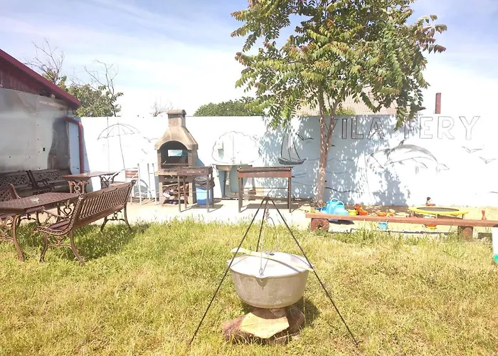 Konukevi La Fery Din Costinești