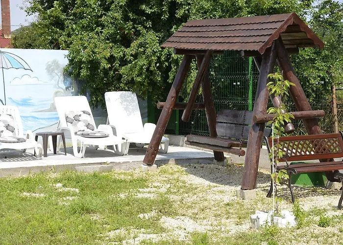 Konukevi La Fery Din 3*