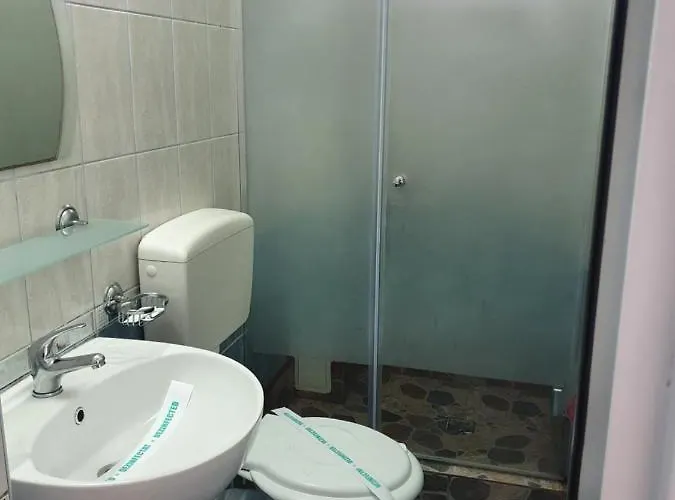 La Fery Din Konukevi Costinești